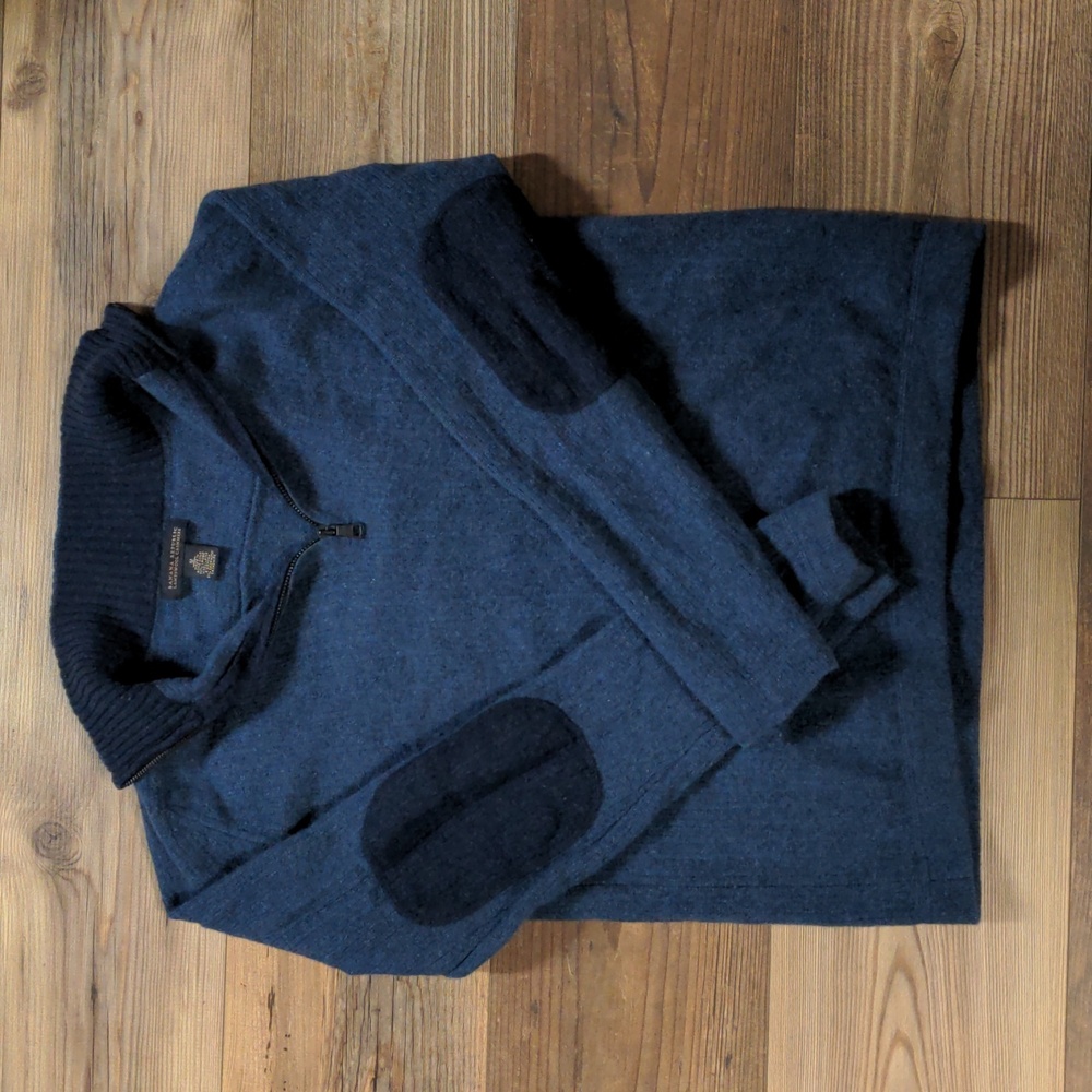 BOGO 💥 Banana Republic Cashmere sweater